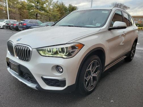Photo 3 of 31 of 2018 BMW X1 xDrive28i