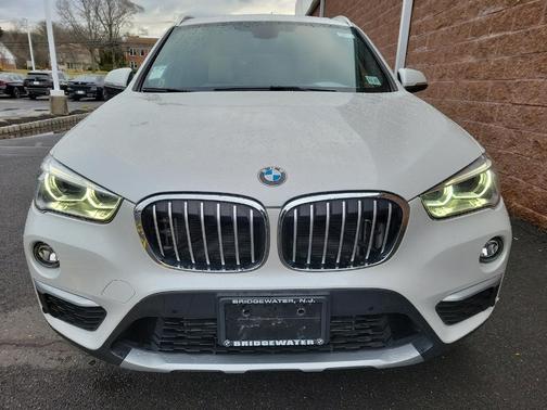 Photo 2 of 31 of 2018 BMW X1 xDrive28i
