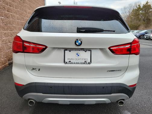 Photo 5 of 31 of 2018 BMW X1 xDrive28i