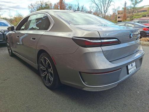 2025 BMW i7 xDrive60