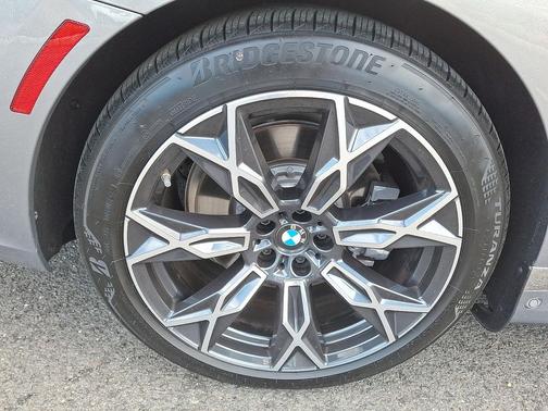 2025 BMW i7 xDrive60