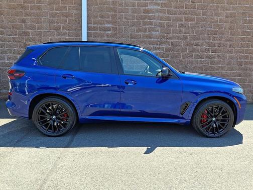 Marina Bay Blue Metallic 2025 BMW X5 M60i