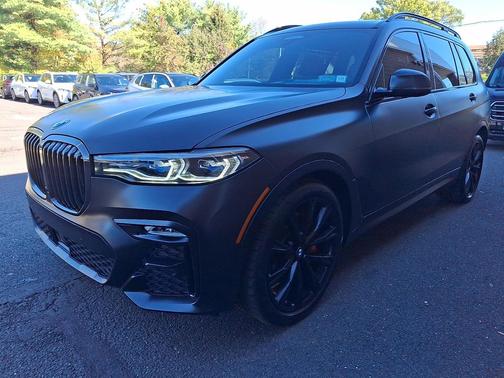 2022 BMW X7 M50i