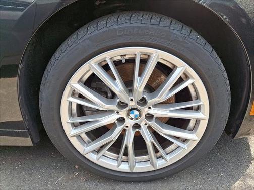 2024 BMW 330 i xDrive