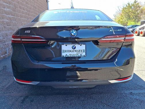 2025 BMW i5 xDrive40