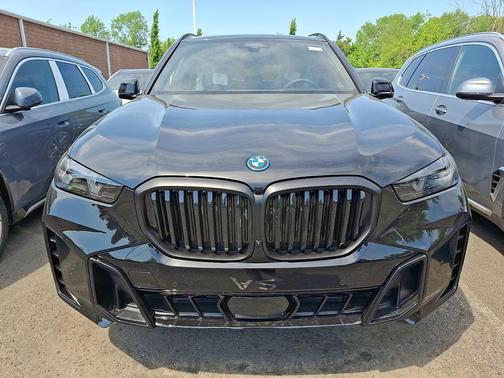 Black Sapphire Metallic 2026 BMW X5 PHEV xDrive50e