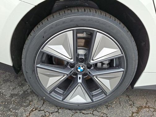 Alpine White 2026 BMW i4 Gran Coupe xDrive40