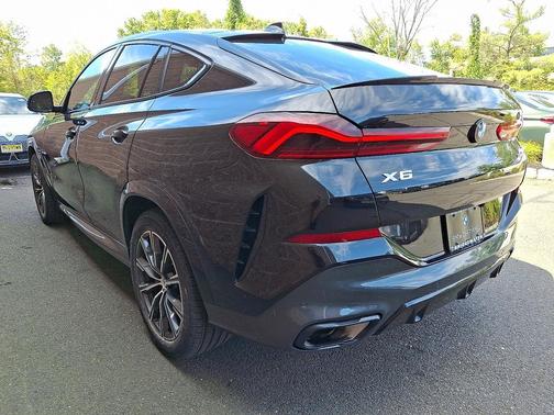 2023 BMW X6 xDrive40i