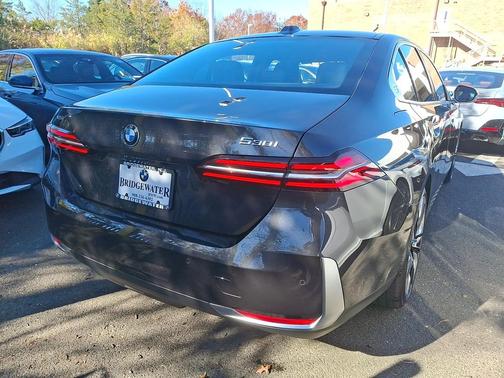 2025 BMW 530 i xDrive