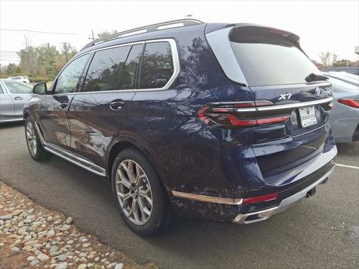 2025 BMW X7 xDrive40i