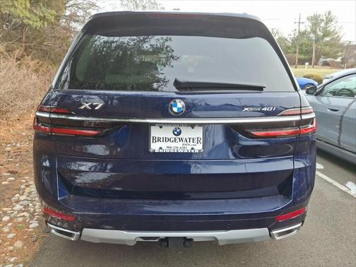 2025 BMW X7 xDrive40i