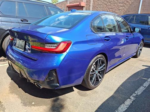 2023 BMW 330 xDrive