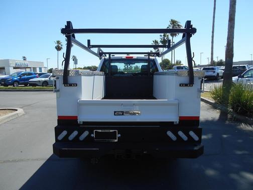 Oxford White 2026 Ford F-250 XL