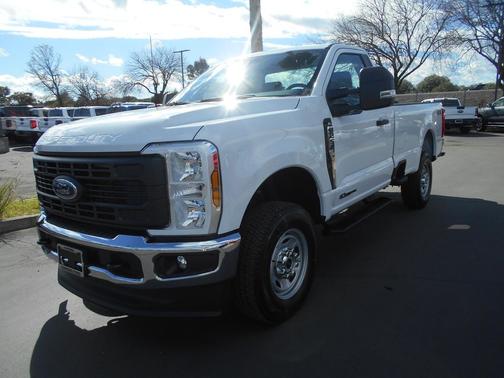 Oxford White 2026 Ford F-250 XL