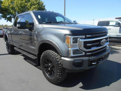 2022 Ford F-250 Platinum