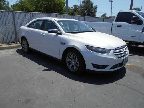 2017 Ford Taurus Limited