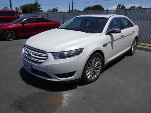2017 Ford Taurus Limited