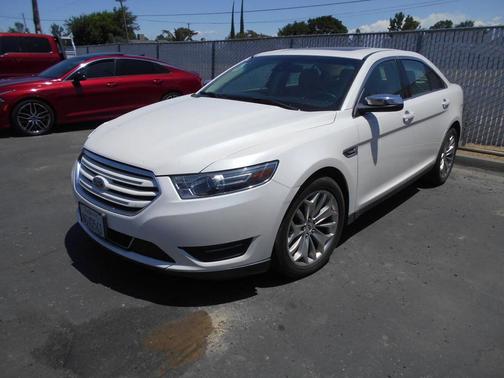 2017 Ford Taurus Limited