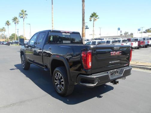 2022 GMC Sierra 2500 AT4