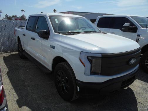 2024 Ford F-150 Lightning Pro