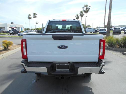 Oxford White 2026 Ford F-250 XL