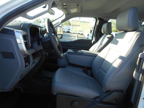 Oxford White 2026 Ford F-350 XL