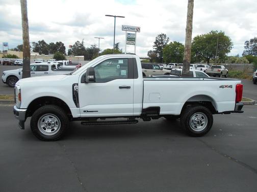 Oxford White 2026 Ford F-350 XL