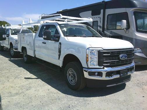 2025 Ford F-250 XL