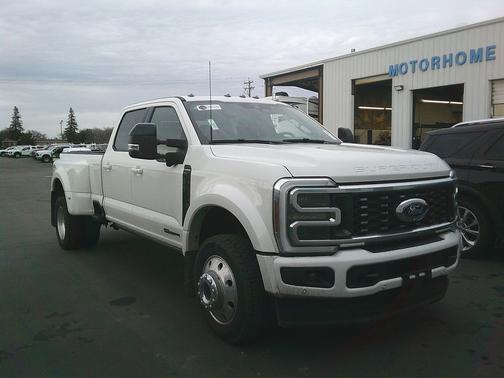 2025 Ford F-450 Leather