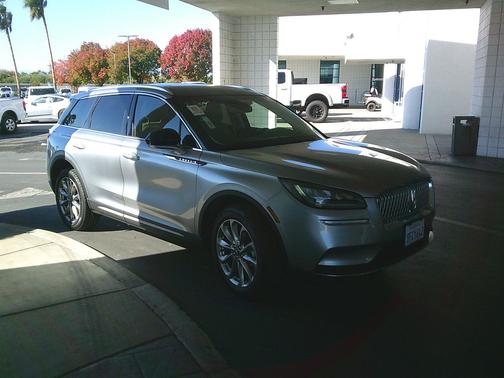2022 Lincoln Corsair Leather