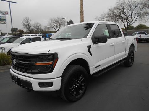 Oxford White 2026 Ford F-150 XLT