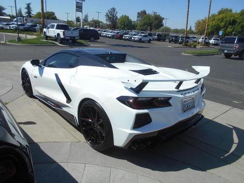 2022 Chevrolet Corvette Stingray w/2LT
