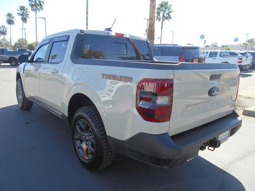 2025 Ford Maverick Leather