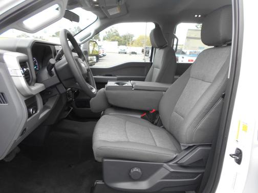 Oxford White 2026 Ford F-350 XL