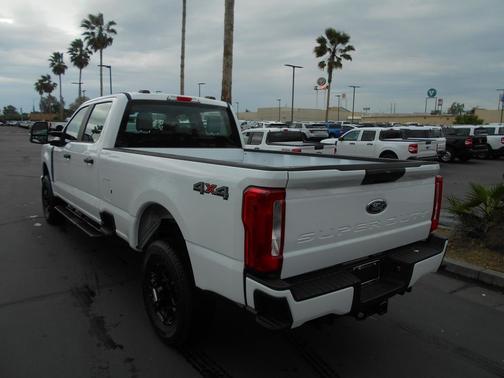 Oxford White 2026 Ford F-350 XL