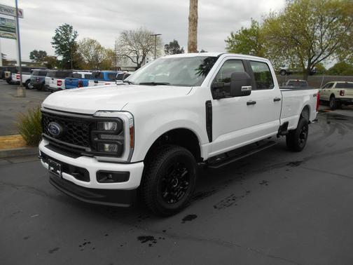 Oxford White 2026 Ford F-350 XL