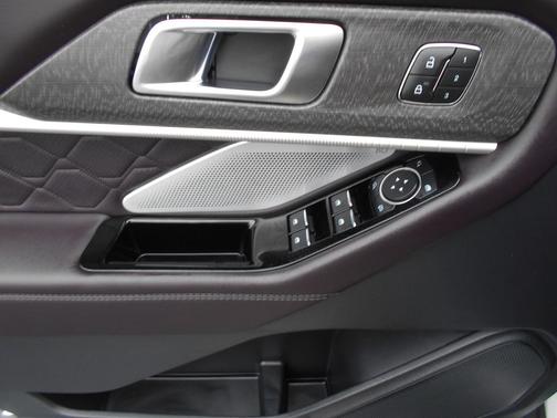 2025 Ford Explorer Leather