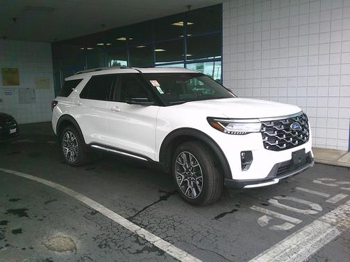 2025 Ford Explorer Leather