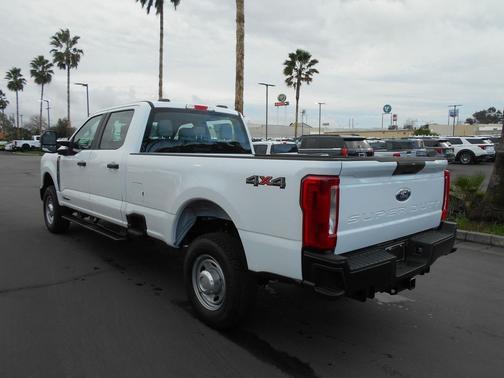 Oxford White 2026 Ford F-250 XL