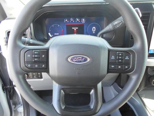 Avalanche 2026 Ford F-250 XLT