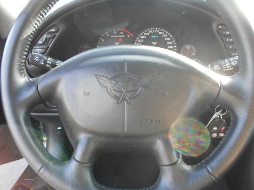 2004 Chevrolet Corvette Base