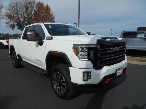 2022 GMC Sierra 2500 AT4