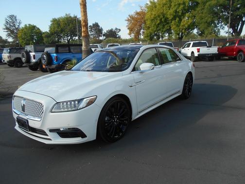 2020 Lincoln Continental Leather