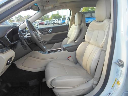 2020 Lincoln Continental Leather