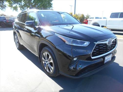 2021 Toyota Highlander Hybrid XLE