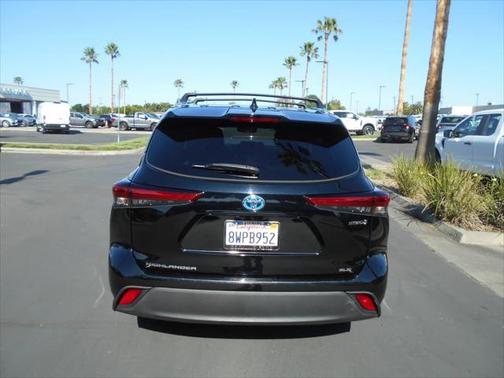 2021 Toyota Highlander Hybrid XLE