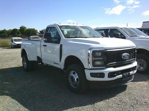 Oxford White 2026 Ford F-350 XL