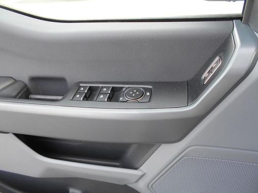 2024 Ford F-150 Lightning Pro