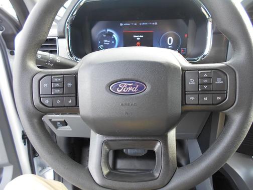 2024 Ford F-150 Lightning Pro