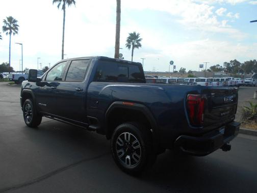 2021 GMC Sierra 2500 AT4
